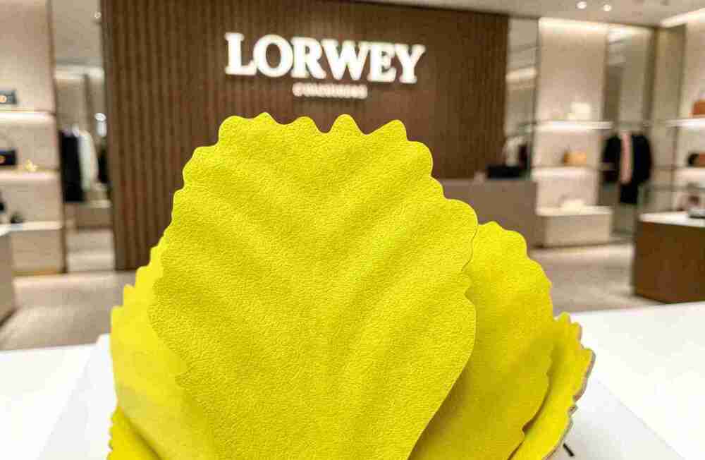 Loewe Inspired Yellow Leaf Flower Leather Bag Charm Green Knotted Cord Pendant - Picture 4 of 6